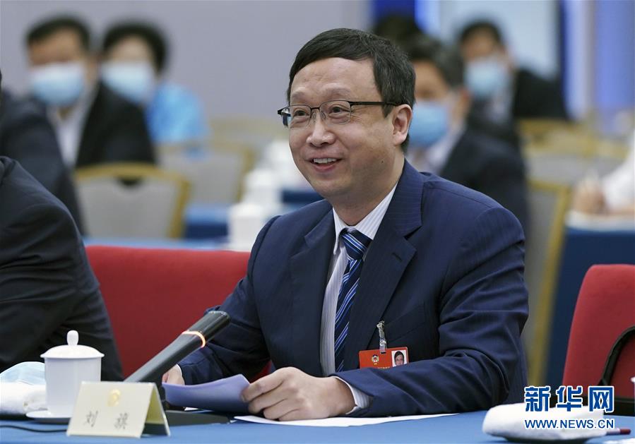 （新華全媒頭條·圖文互動）（4）從人民中汲取磅礴力量——習(xí)近平總書記同出席2020年全國兩會人大代表、政協(xié)委員共商國是紀(jì)實(shí)